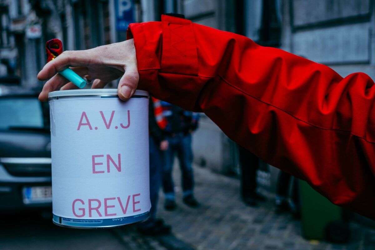 Atteintes aux libertés syndicales à l’AVJ à Liège