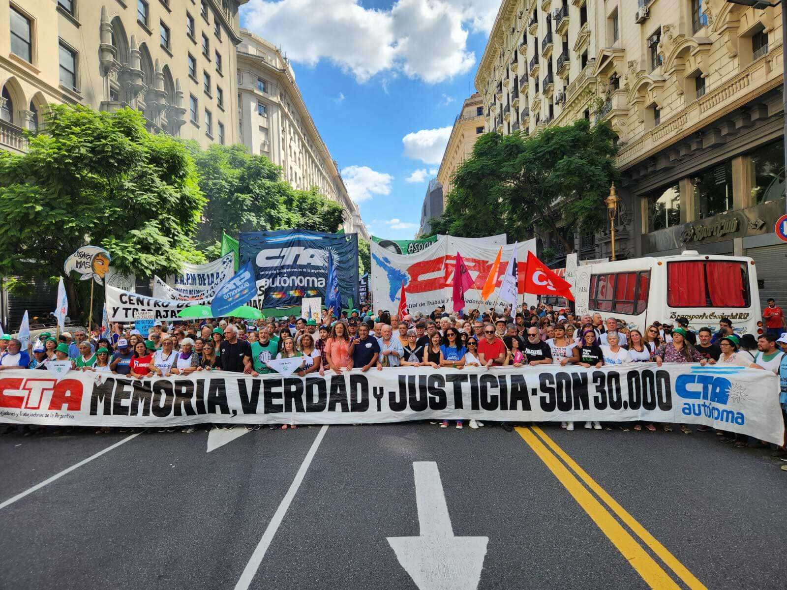 48 ans après le coup d’État : l’Argentine de Milei, « une véritable catastrophe sociale »