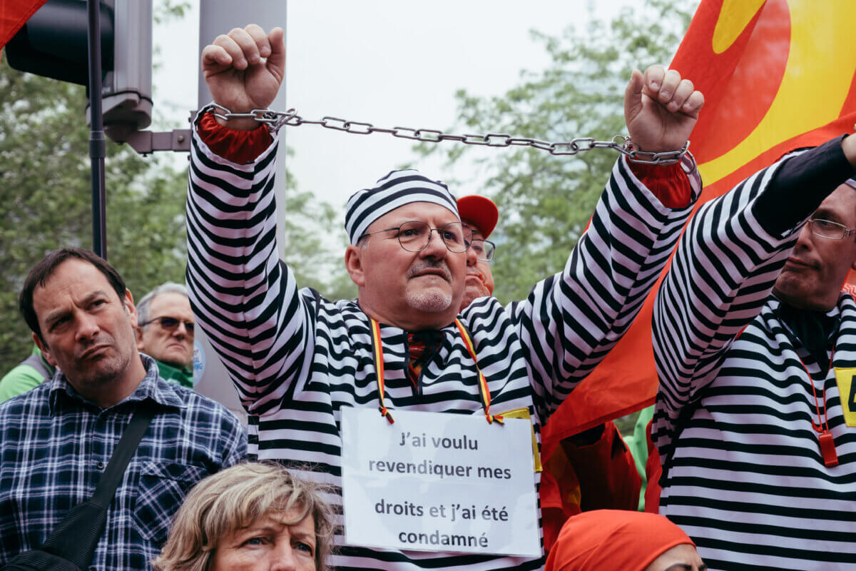 Le droit de protester à nouveau menacé en Belgique